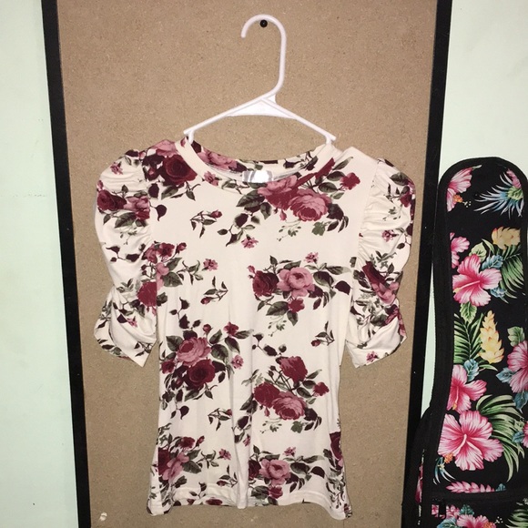 Rose Top 🌹 - Picture 1 of 4